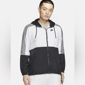 NIKE 
COLORBLOCK RETRO WOVEN